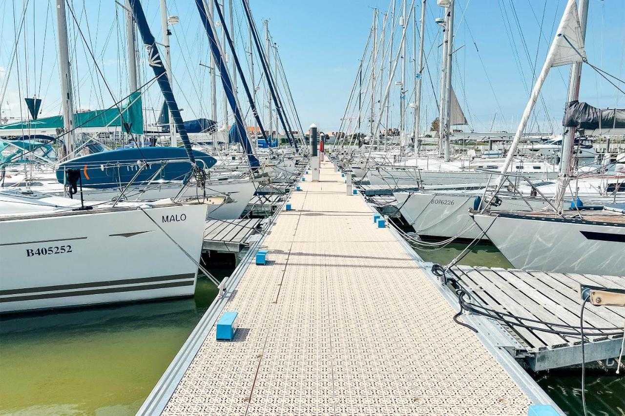 Holiday Suites Nieuwpoort Bagian luar foto