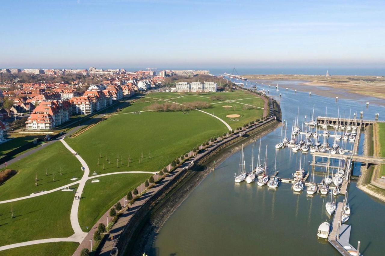 Holiday Suites Nieuwpoort Bagian luar foto
