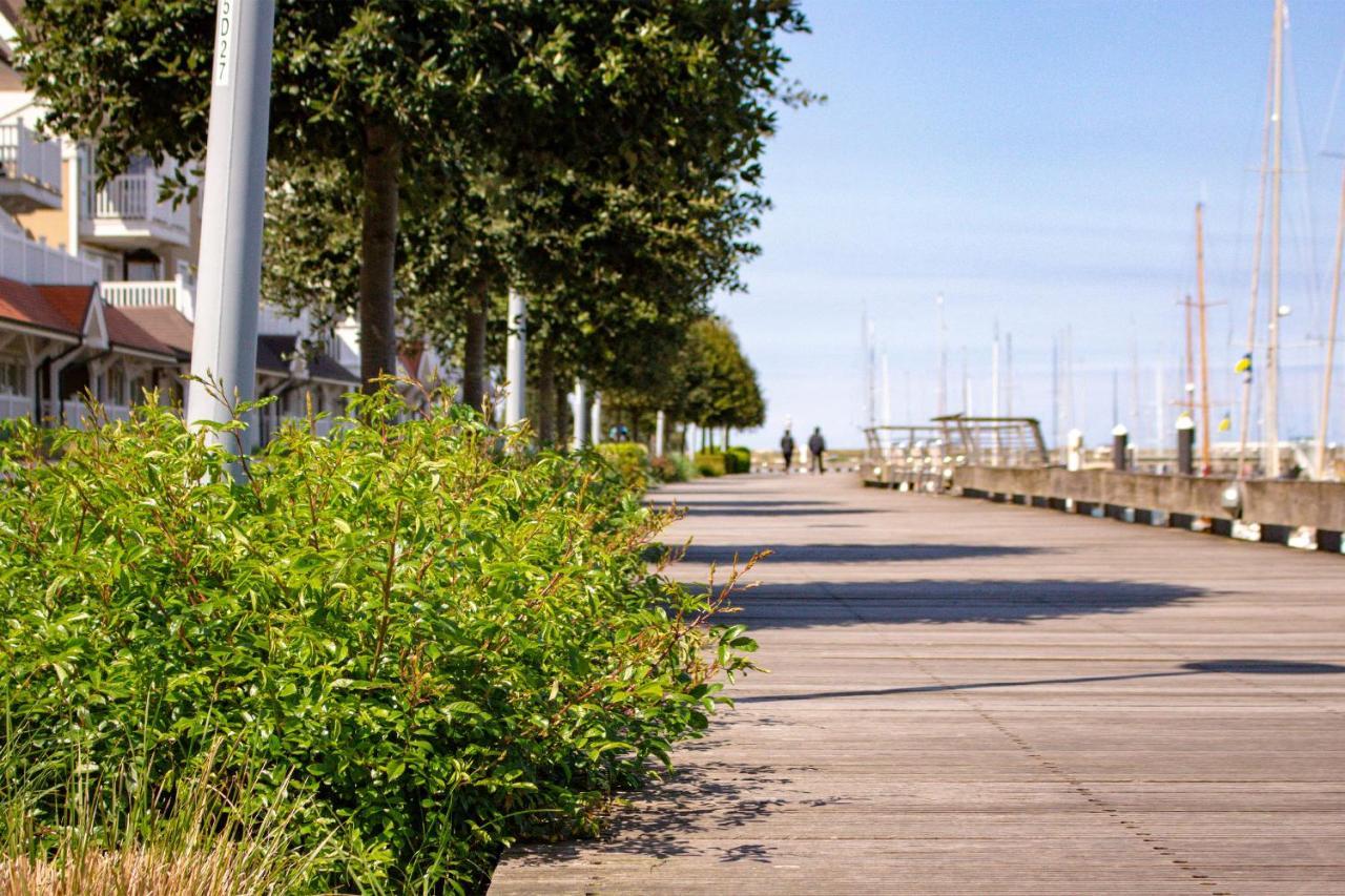 Holiday Suites Nieuwpoort Bagian luar foto