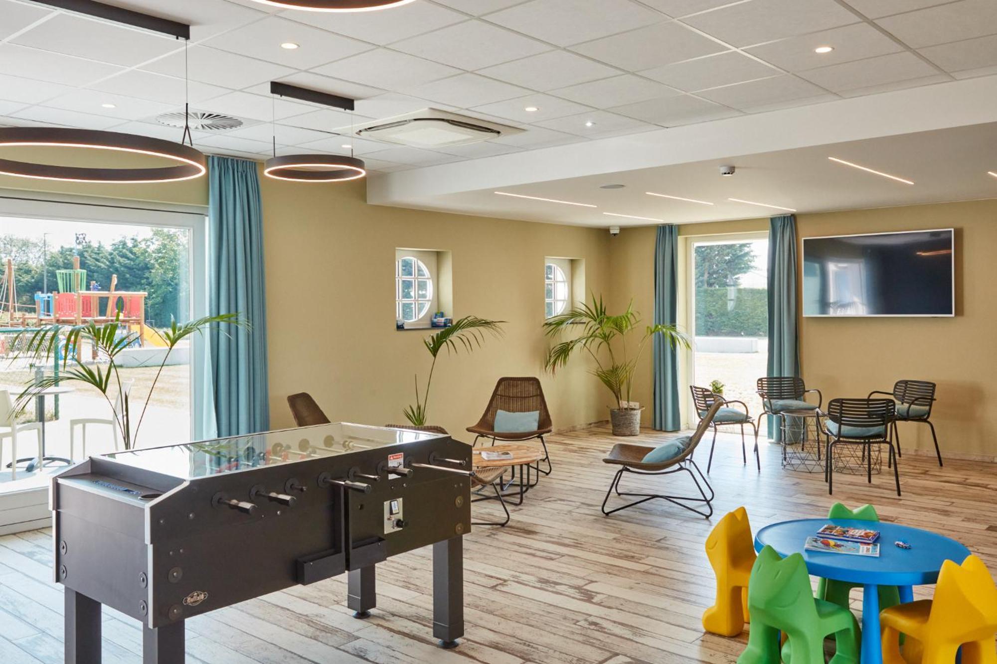 Holiday Suites Nieuwpoort Bagian luar foto