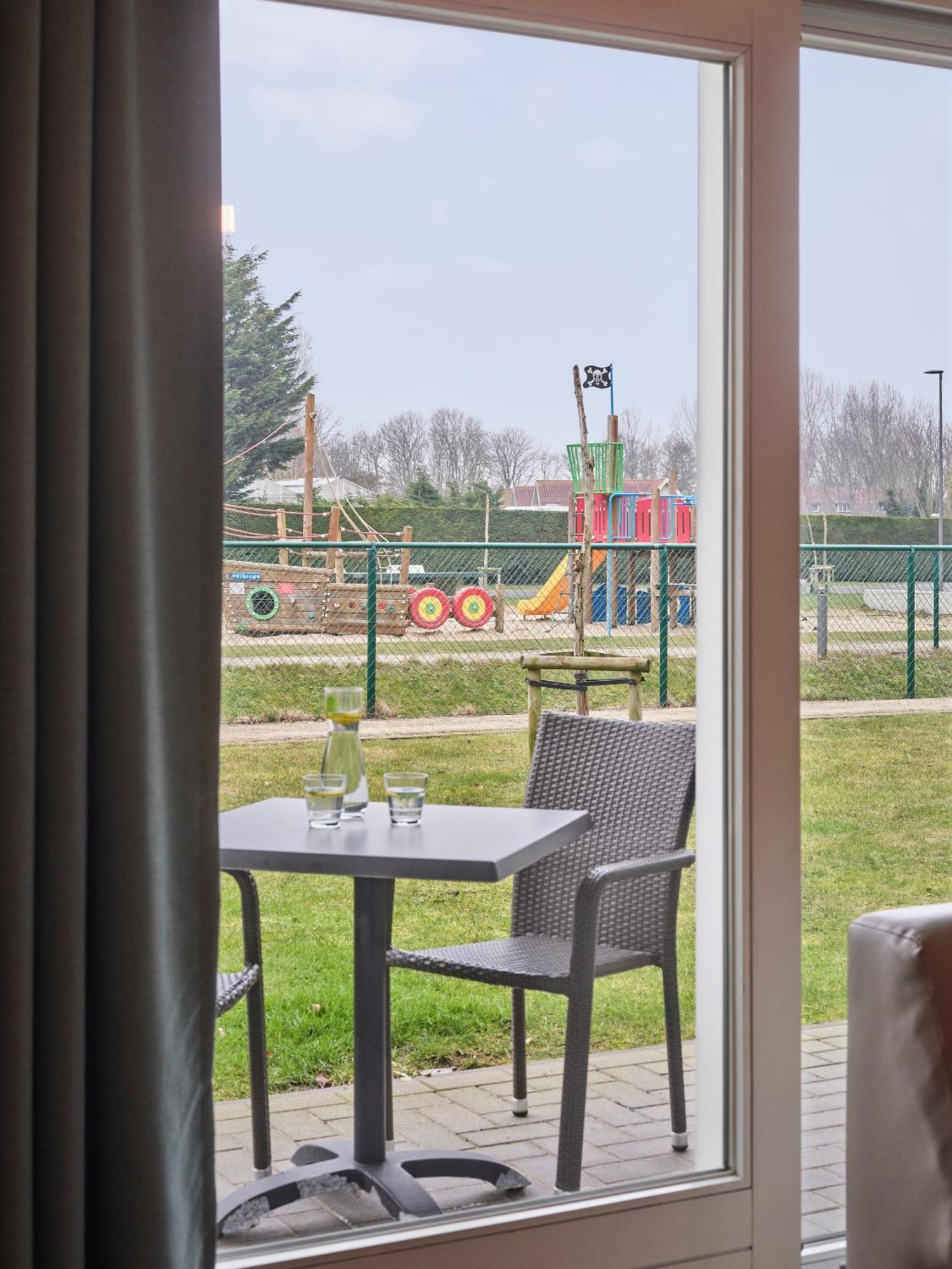 Holiday Suites Nieuwpoort Bagian luar foto